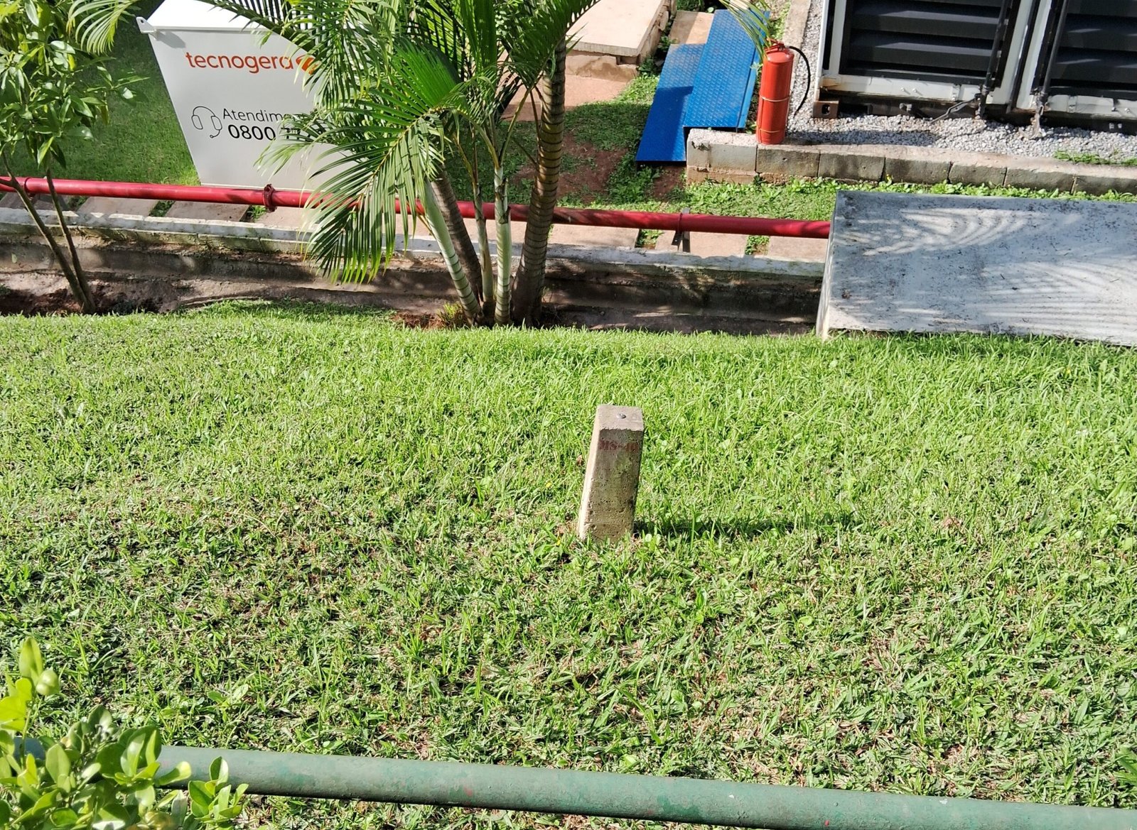 Realizacao do ensaio de adensamento edometrico em laboratório