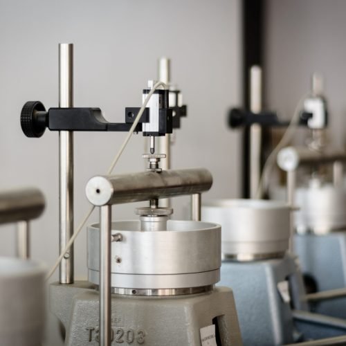 Entenda o que é o ensaio triaxial