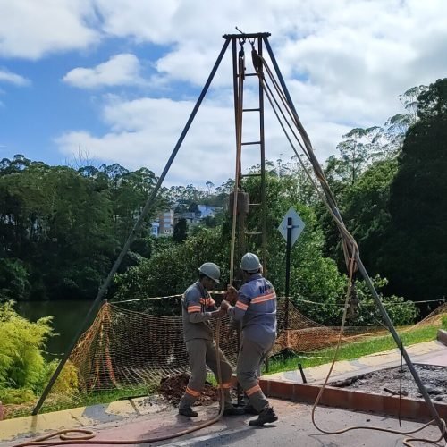 Sondagem a Trado e SPT-T